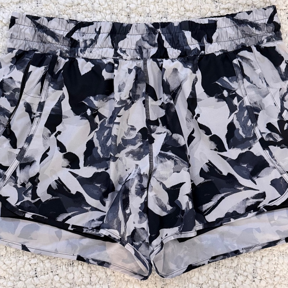 Avia Camo 2-in-1 Running Shorts XL (16–18)